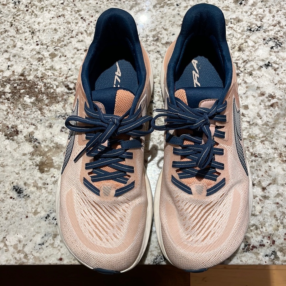 Altra provision 6 running shoes